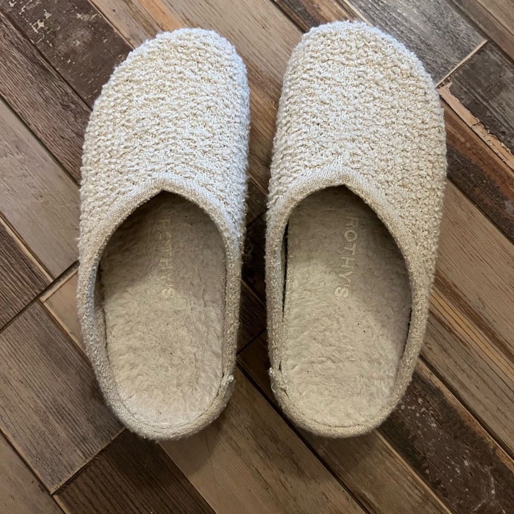 Rothy’s clog